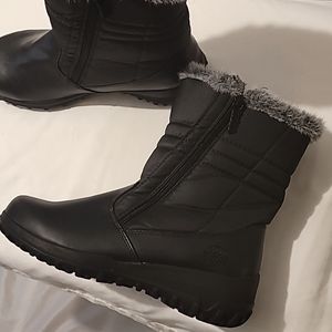 TOTES BLACK LINED BOOTS